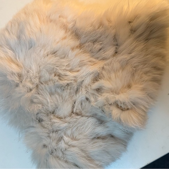 Fur hat - Picture 2 of 2